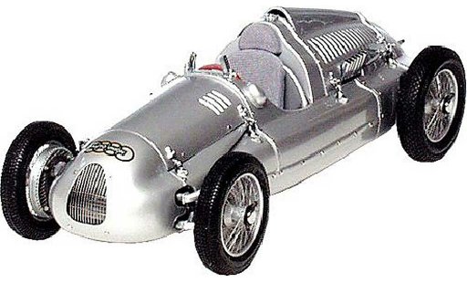 Auto Union Typ D course 1/18 CMC 1938 miniature