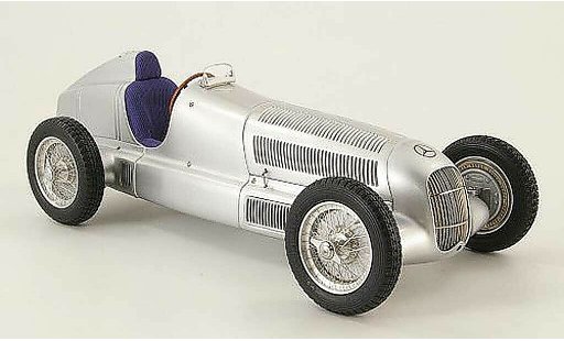 Mercedes W 25 Base 1/18 CMC Ur-grisepfeil des Manfred von Brauchitsch 1934 miniature