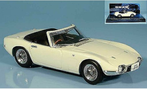 Toyota 2000 GT James Bond 1/43 Minichamps 007 miniature