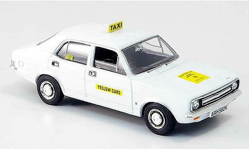 Morris Marina Taxi 1/43 Vanguards 1800 miniature