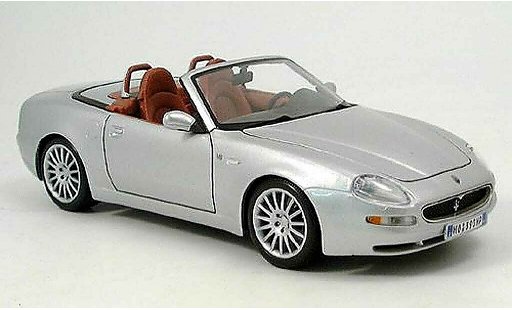 Maserati GT Spyder Base 1/18 Maisto grise 2004 miniature