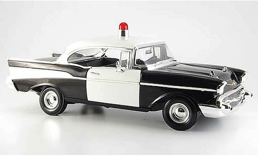 Chevrolet Bel Air Coupe 1/18 Ertl 1957 noire blanche us-police miniature