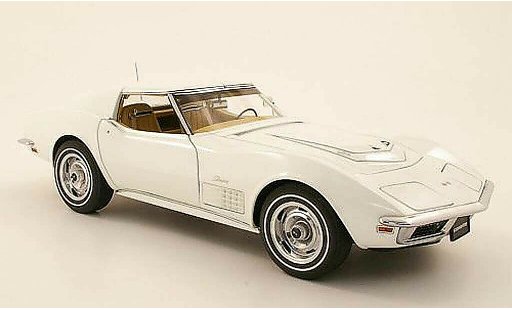 Chevrolet Corvette Coupe 1/18 Autoart C3 blanche 1970 miniature