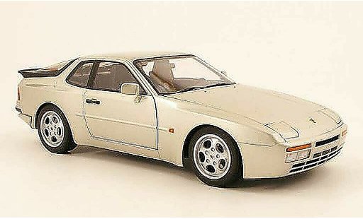 Porsche 944 1985 1/18 Autoart turbo grise metallisee miniature