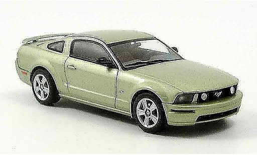 Ford Mustang GT 1/43 Autoart verte miniature