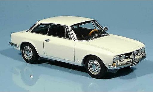 Alfa Romeo 1750 gtv 1/43 Autoart blanche 1967 miniature