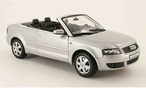 Audi A4 cabriolet 1/18 Welly grise 2002 miniature