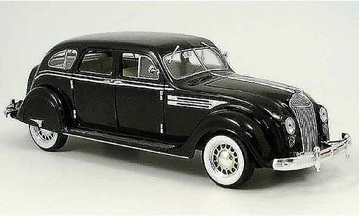 Chrysler Airflow Sedan 1/18 Signature noire 1936 miniature