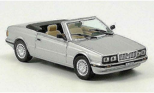 Maserati Biturbo Spyder 1/43 IXO grise 1985 miniature