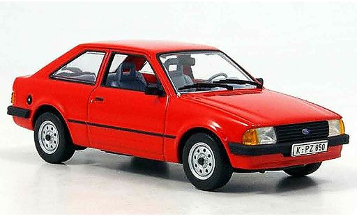 Ford Escort MK3 1/43 Minichamps 3 turer rouge 1981 miniature