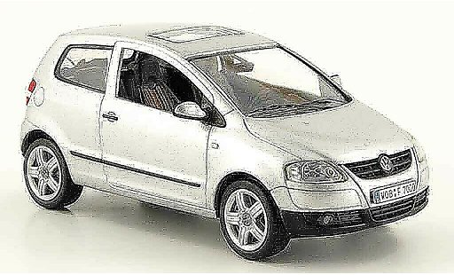 Volkswagen Fox Base 1/43 Schuco grise metallisee avec lenkung 2005 miniature