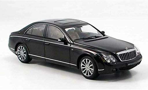 Maybach 57 S 1/43 Autoart noire 2005 miniature
