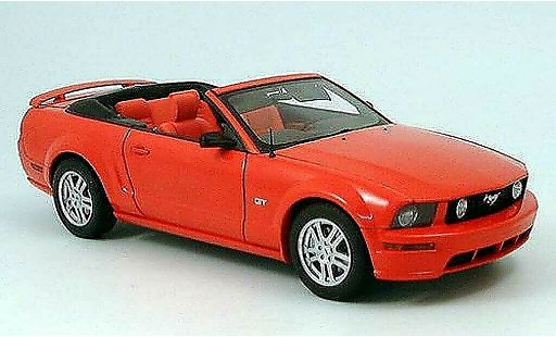 Ford Mustang Convertible 1/18 Autoart gt cabriolet rouge miniature