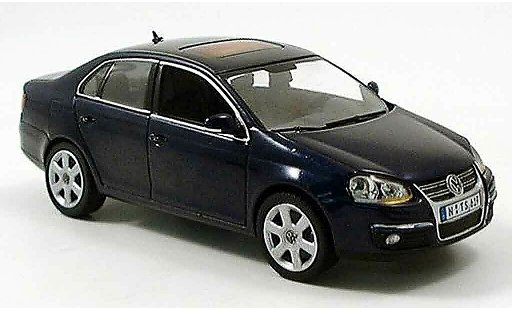 Volkswagen Jetta Base 1/43 Schuco bleu 2005 miniature