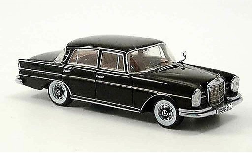 Mercedes 300 Base 1/43 Spark (W 112) noire miniature