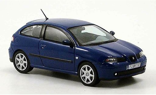 Seat Ibiza Base 1/43 IXO bleu miniature