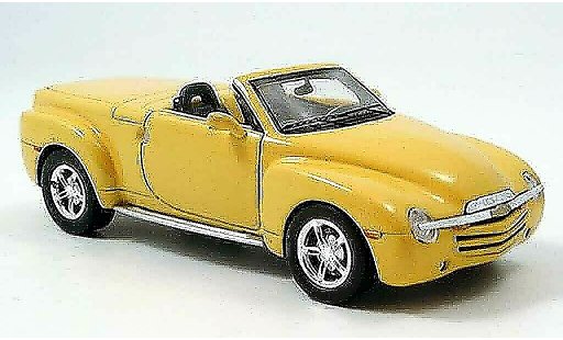 Chevrolet SSR pickup 1/43 Spark jaune 2005 miniature