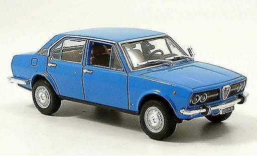 Alfa Romeo Alfetta 1.8 1/43 Norev bleu 1972 miniature
