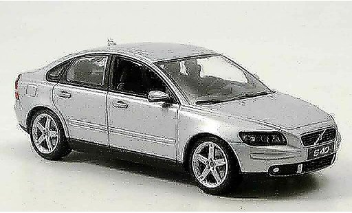 Volvo S40 Base 1/43 Minichamps grise 2003 miniature