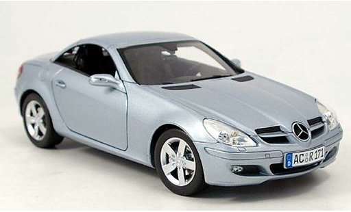 Mercedes Classe SLK Base 1/18 Minichamps grisebleu 2004 miniature