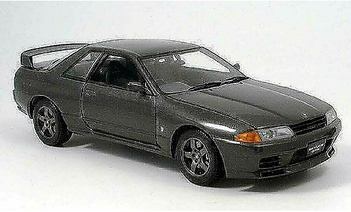 Nissan Skyline R32 1/18 Kyosho gt-r bnr grise miniature