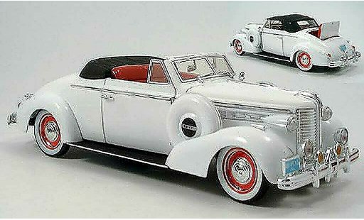 Buick 1938 Convertible 1/18 Signature Cabriolet blanche miniature