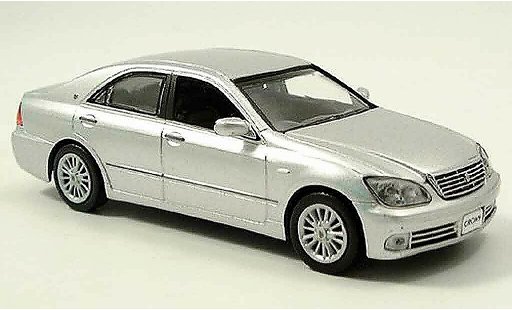 Toyota Crown Base 1/43 J Collection grise metallisee miniature