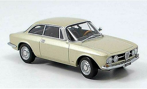 Alfa Romeo 1750 gtv 1/43 Autoart beige 1967 miniature