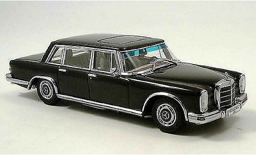 Mercedes 600 Base 1/43 Autoart (W100) SWB noire miniature