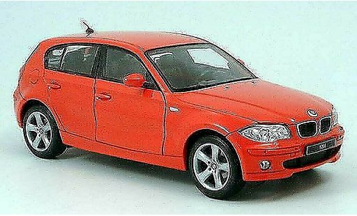 Bmw 120 E87 1/18 Welly i rouge miniature