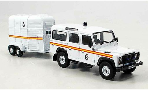 Land Rover Defender Base 1/43 Vanguards Royal Parks Const. police England miniature
