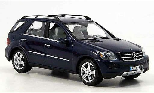 Mercedes Classe M Base 1/43 Minichamps 2005 miniature