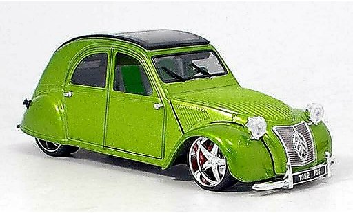 Citroen 2CV Berline 1/18 Maisto ente tuning met.verte miniature