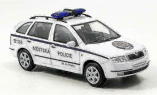 Skoda Fabia Police 1/43 Abrex combi prag tschechien miniature