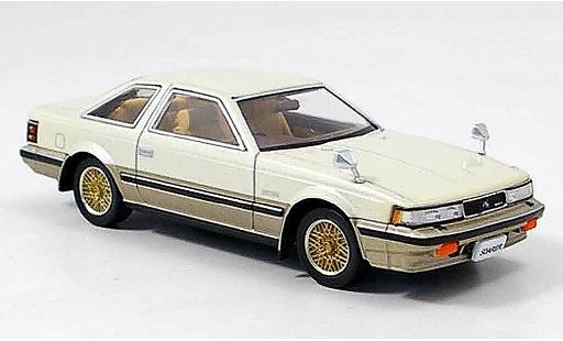Toyota Soarer 2800 GT 1/43 Aoshima liaveced beige 1982 miniature