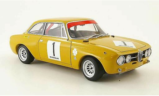 Alfa Romeo Giulia GT Am 1/18 Autoart no.1 jarama 1970 miniature