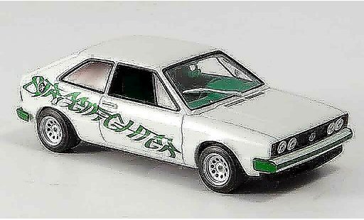 Volkswagen Scirocco Base 1/43 Minichamps street fighter blanche miniature