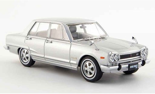 Nissan Skyline 2000 1/43 Ebbro GT (GC10) grise metallisee 4 Turer 1968 miniature