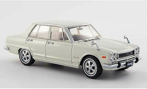 Nissan Skyline 2000 1/43 Ebbro GT (GC10) blanche 4 Turer 1968 miniature