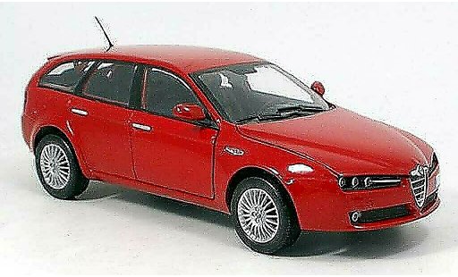 Alfa Romeo 159 sportwagon 1/18 Mondo Motors rouge 2007 miniature