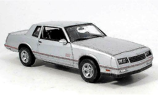 Chevrolet Monte Carlo SS 1/18 Welly grise miniature
