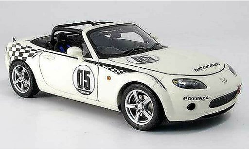 Mazda MX5 2006 1/18 Autoart roadster nr-a no.5 blanche miniature