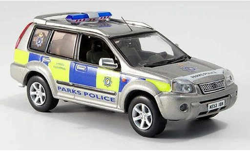 Nissan X Trail Base 1/43 J Collection Kensingotn Chelsea Park Police 2006 miniature