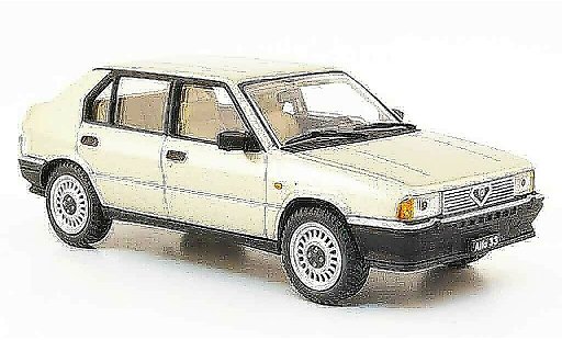 Alfa Romeo 33 1.3 1/43 Pego beige 1983 miniature