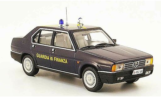 Alfa Romeo 90 polizia 1/43 Pego guardia di finanza 1984 miniature
