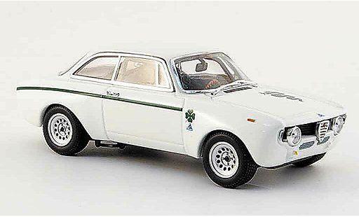 Alfa Romeo Giulia gt junior 1300 1/43 Minichamps GTA blanche 1970 miniature