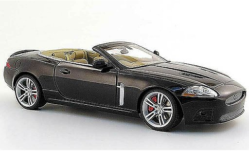 Jaguar XKR Cabriolet 1/18 Autoart noire rechtslenker (rhd) 2006 miniature