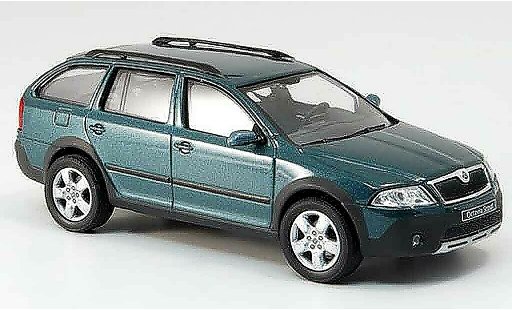 Skoda Octavia Combi 1/43 Abrex scout verte miniature