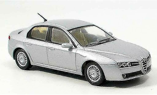 Alfa Romeo 159 berlina 1/43 M4 grise metallisee b quality 2005 miniature