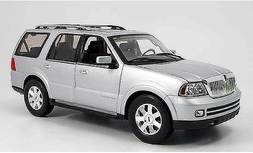Lincoln Navigator Base 1/18 Welly grise 2005 miniature